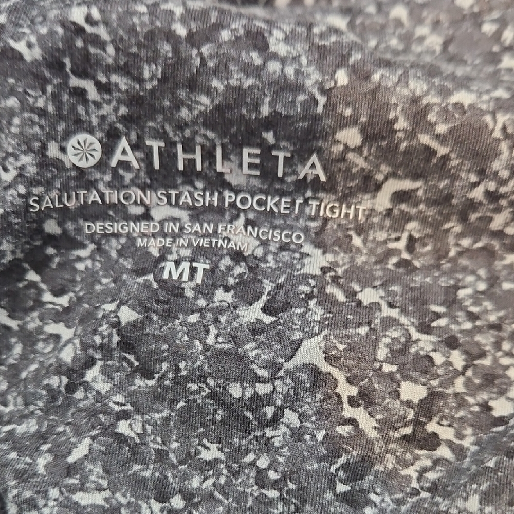 Athleta Gray Salutation Stash Pocket Tight Leggings Size MT - Picture 8 of 9